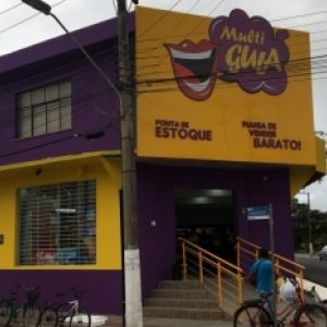 Em primeiro dia de inauguração, clientes aproveitam promoções