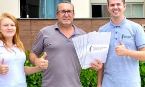 Corretor inaugura sua própria imobiliária e se destaca no setor
