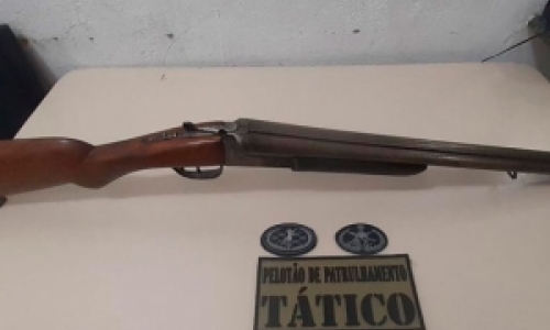 Menor de idade é flagrado e apreendido por posse irregular de arma de fogo