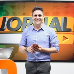 Entrevista ao vivo, fatos e informações; assista ao Jornal Vip desta quinta, 18 de março