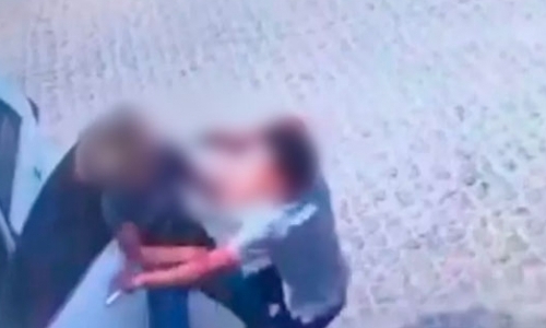 Mulher é assaltada em frente a própria casa no centro da cidade