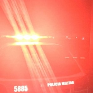 Discussão em bar quase acaba em homicídio após disparos de arma de fogo
