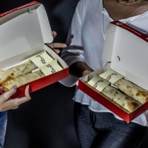 Tijucas ganha delivery de pizza em rolo; saiba o que é