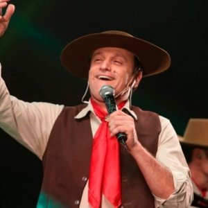 Em prol do cantor Ivonir Machado, live arrecada R$ 16,8 mil para cobrir despesas de lar