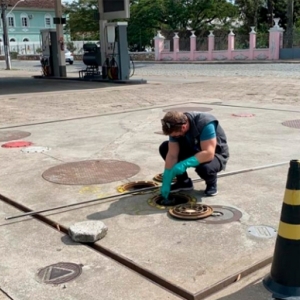 Com várias reclamações sobre os preços, postos de combustíveis são fiscalizados