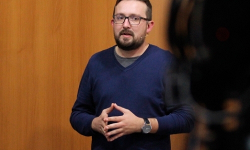 Secretário comenta números da Covid-19 e avalia possibilidade de vocacionar hospitais