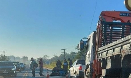 Mulher fica ferida após saltar em lombada com motocicleta na rodovia SC-410