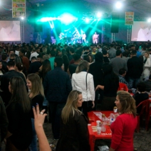 FESTA DO DIVINO: Sem grandes eventos, shows e parques, celebração terá churrasco e missas