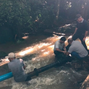 Represa rompe; cidade terá dificuldades no abastecimento de água nos próximos dias