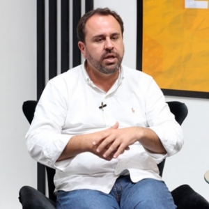 Após cirurgia, prefeito tem inflamação em órgão e seguirá afastado do cargo