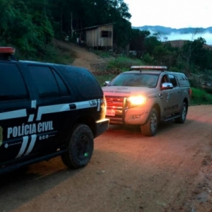 Criminosos batem em bebê durante assalto; meses depois um deles é capturado