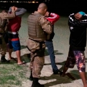 Em ocorrência de tráfico menor de idade tenta levar a culpa para liberar adultos