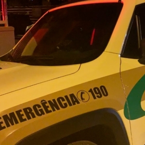 Sobrinha encontra tia morta na cama e aciona a polícia
