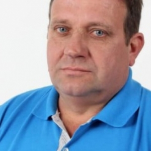 Motociclista que morreu ao sair de pista e descer barranco é identificado