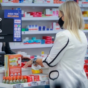 Confira a lista de farmácias em plantão para o restante da semana