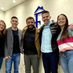 Cidade oferece oportunidades para investidores e atrai por qualidade de vida