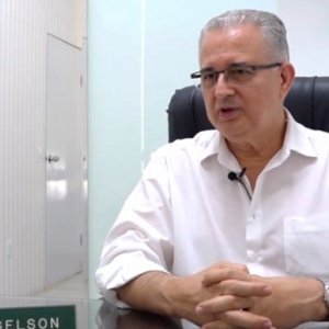 Médico internado por complicações da Covid-19 tem melhora no quadro de saúde