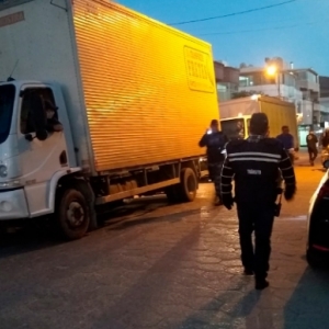 Fiscalização em município impede que motoristas “furem” balança na BR-101