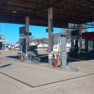 Posto de combustíveis é fiscalizado após várias denúncias de danos em veículos