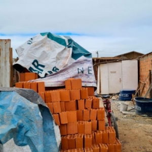 Construção de casa para a família precisa ser paralisada após ocorrência policial 