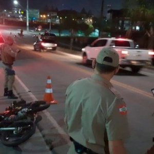 Grave acidente entre duas motos registra uma vítima fatal