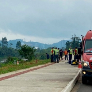 Veículo cai em rio durante a madrugada e motorista é encontrado sem vida