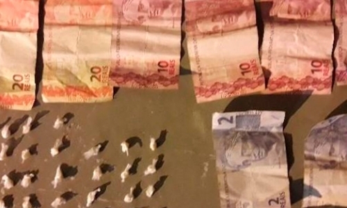 Marido e mulher grávida são flagrados traficando crack