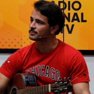 Com ritmo e energia do litoral, banda tijuquense lança música ‘Fala pra Nós’ 