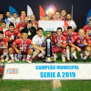 Futebol volta com janela de transferências e período para reoganização dos clubes