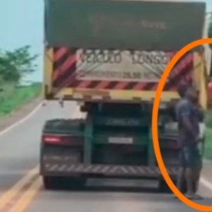 Motoristas envolvidos em confusão no trânsito são demitidos de empresa