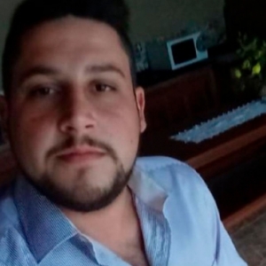 Mãe está desesperada com desaparecimento de filho após criminoso invadir propriedade