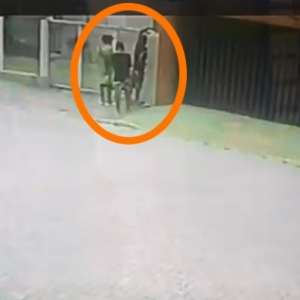 Criminosos que furtaram residência são presos uma hora após o crime 