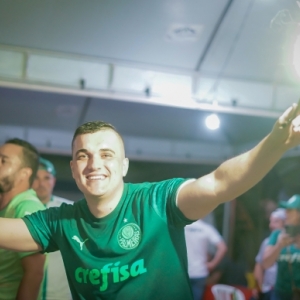 Palmeirenses festejam o título com churrasco, pagode e carreata; veja as fotos