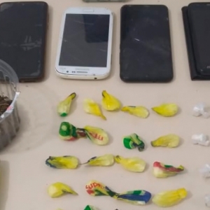 Adolescente que trabalhava para traficante conhecido é apreendido