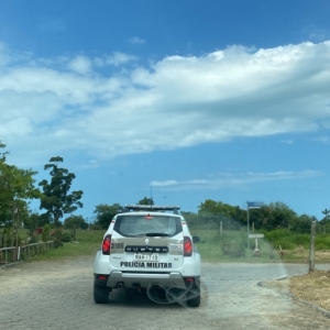 CRIMINOSOS EM FUGA: Polícia faz cerco contra dois após assalto