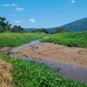 ALERTA: trabalho de desassoreamento em rio pode deixar cidade sem água