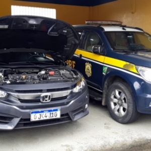 Carro furtado há meses é recuperado circulando clonado na BR-101