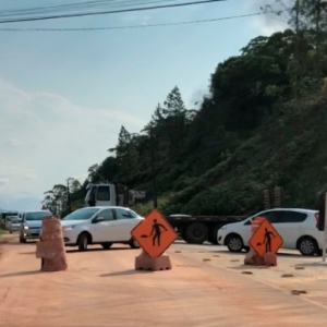 Rodovia SC-410 terá trânsito bloqueado e motoristas devem usar desvio