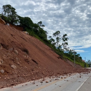 Trecho da SC-410 é completamente interditado para obras; veja os desvios