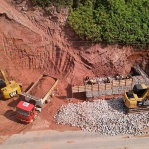 Em obras, trecho da rodovia SC-410 ficará bloqueado até março