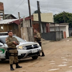 Operação policial termina em perseguição e disparo de arma de fogo