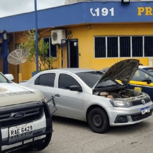 Carro furtado em outro Estado é localizado na Região