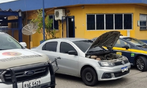 Carro furtado em outro Estado é localizado na Região