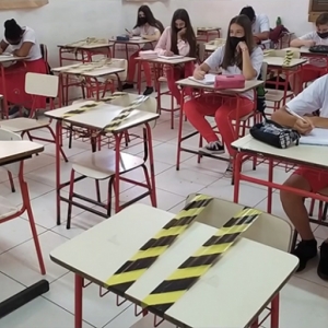 No retorno das aulas, vereador pede testagem da Covid para professores