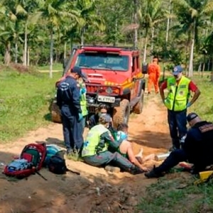 Homem sofre graves ferimentos após queda de bicicleta em área rural