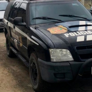 Procurada pela polícia, integrante do tráfico de drogas no Casarão se entrega