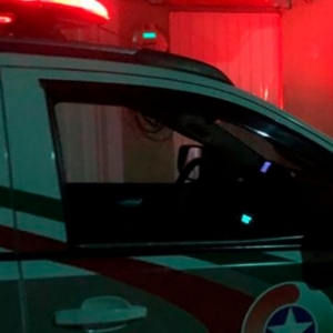 Mulher é encontrada morta com sinais de violência e cabelos arrancados