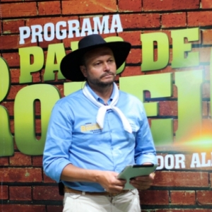 Perdeu o ao vivo? Assista agora à reestreia do programa Papo de Rodeio
