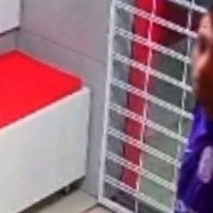 Homem foge após entregar nota falsa e receber troco em pizzaria