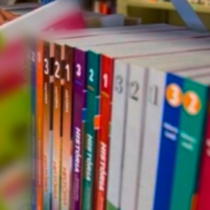 Secretaria de Educação emite nota explicando livro pornográfico citado em publicações